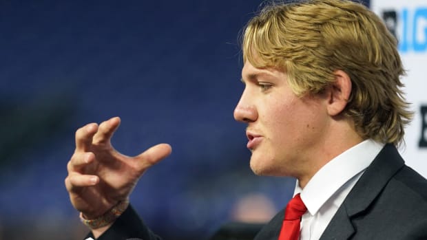 Garrett Nelson 2022 Big Ten Media Days USATSI_18747401